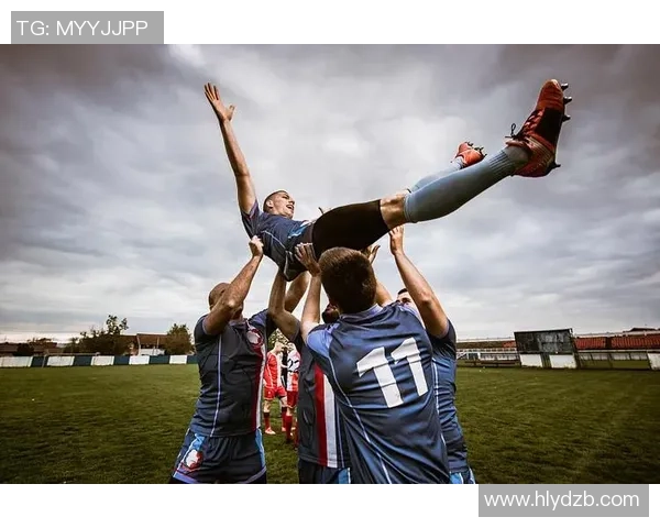 年纪最大的足球明星如何在赛场上继续闪耀光芒与传奇故事